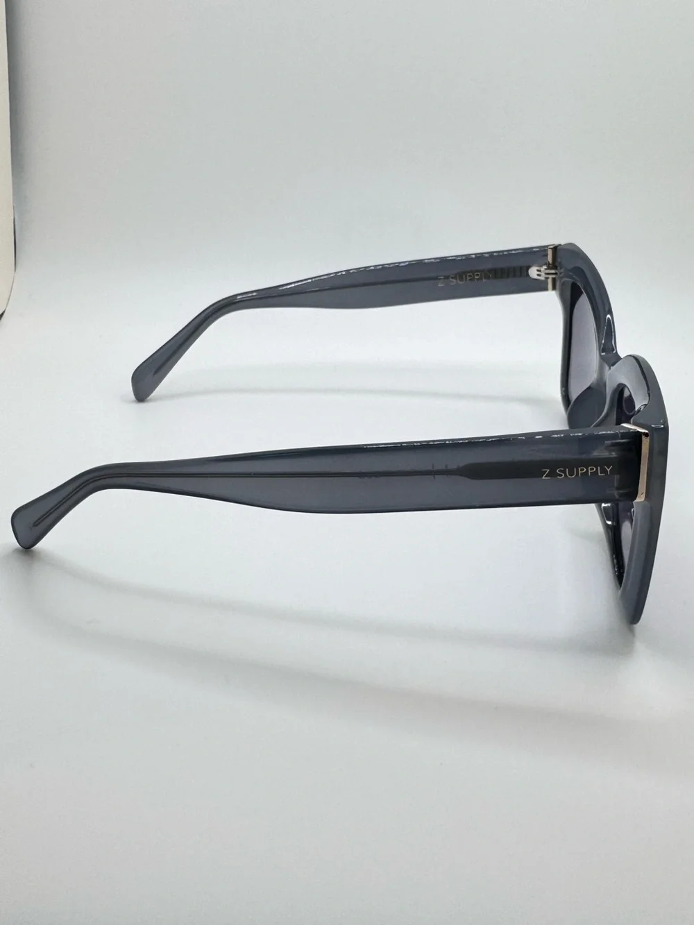 Z SUPPLY Women's Polarized Cat-Eye Sunglasses in Slate Gray NWT